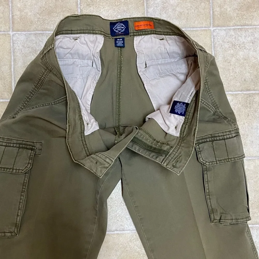St John’s Bay Men's Olive Cargo Pants with Utility Pockets - Casual Workwear
